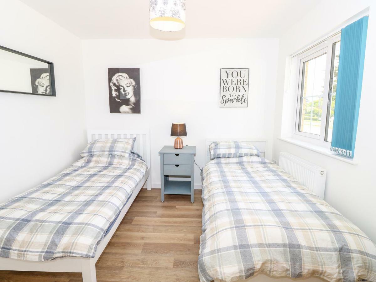 6 Yarmouth Cottages Freshwater Exteriér fotografie
